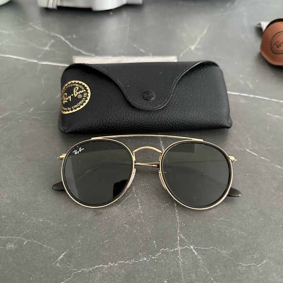 Ray-Ban Black and Gold Aviator Sunglasses Accessories